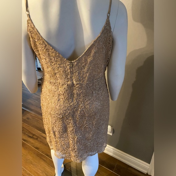 Boohoo Tia gold sequin lace wrap top dress US16 - Picture 6 of 13